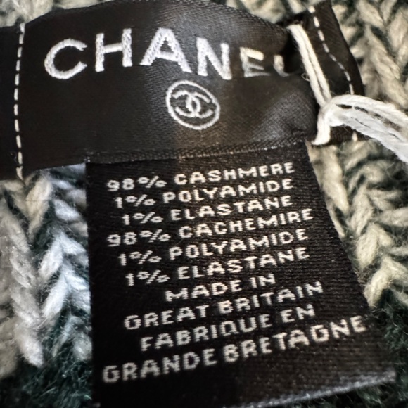 CHANEL HAT BEANIE NWT - Picture 4 of 5